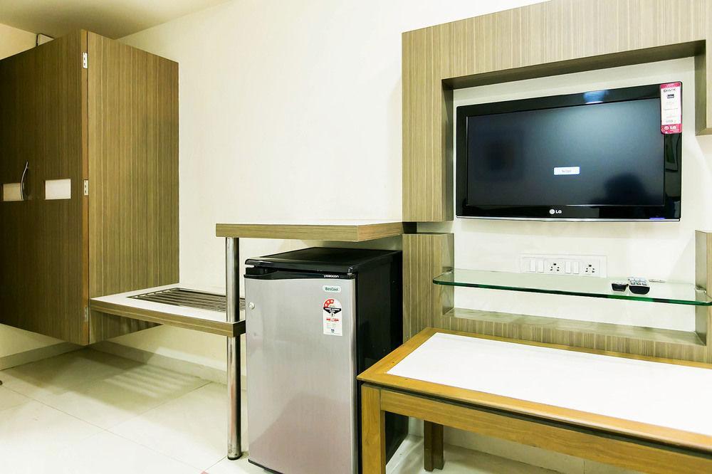 Fabhotel Amrit Residency 3*