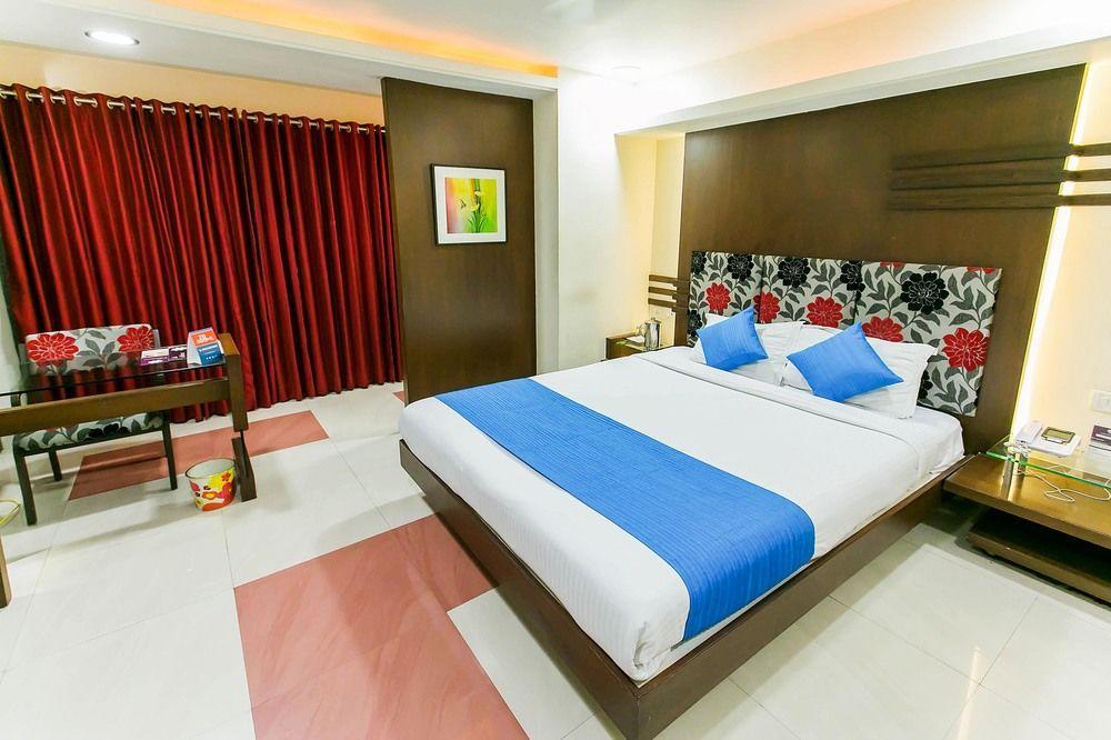 Fabhotel Amrit Residency Hotel