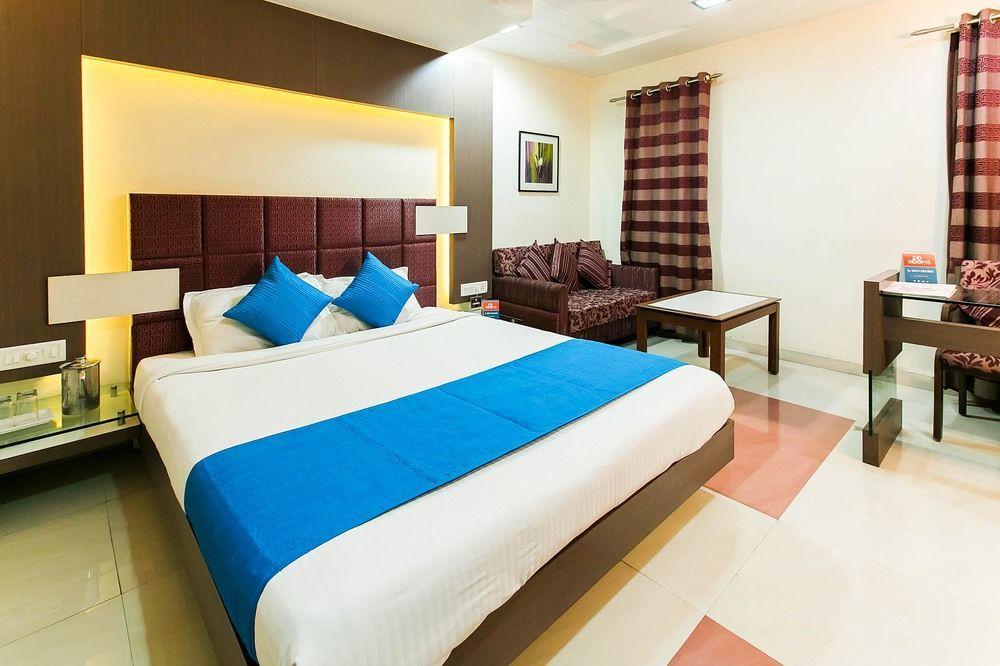 Hotel Fabhotel Amrit Residency Indore