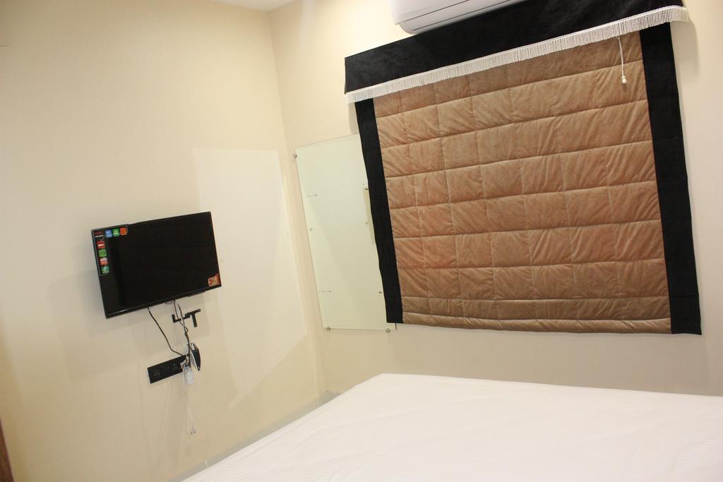Apartment Stay10 Luxury Service Indore