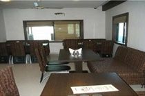 Hotel Vista At Tukoganj Indore
