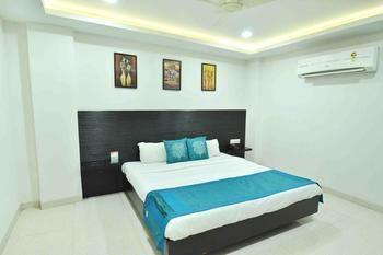 Hotel Oyo Rasoma Circle