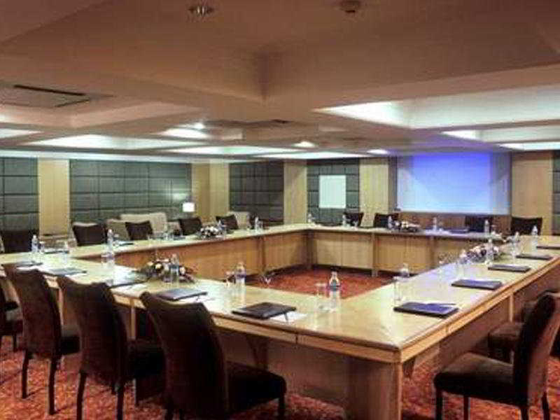 Sarovar Portico 4* Indore