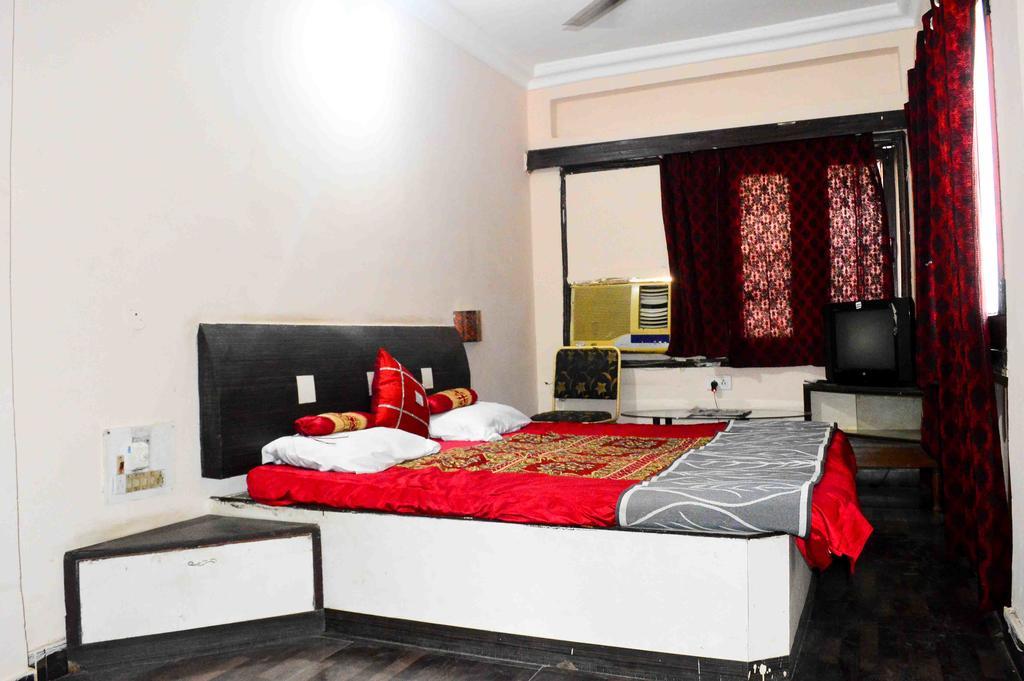 Rama Hotel 2*