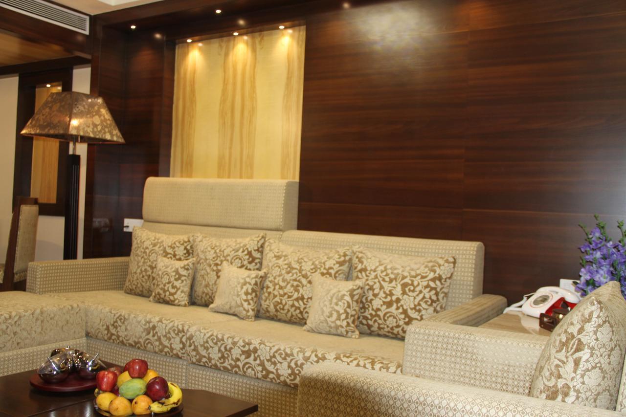 Hotel Golden Gate Indore