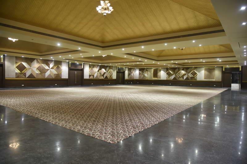 Pride & Convention Centre Hotel 5*