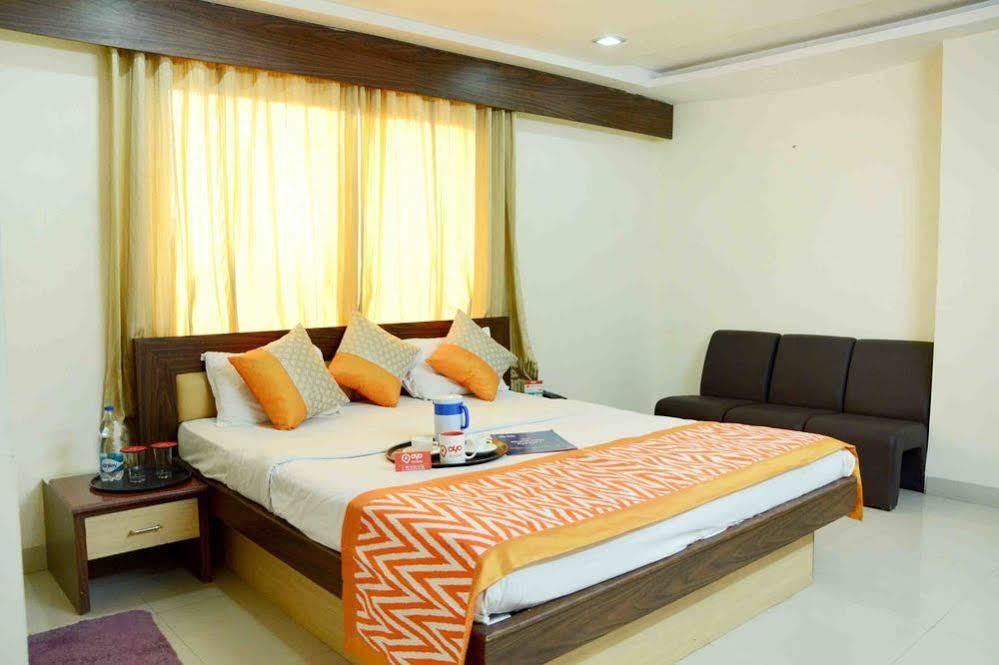 Hotel Oyo Rasoma Circle 3*