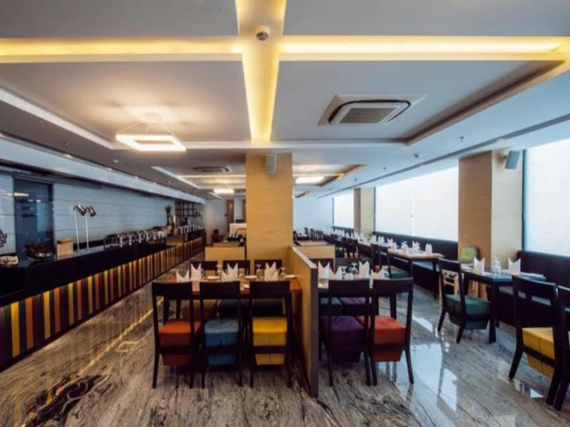 Effotel By Sayaji Hotel 4*