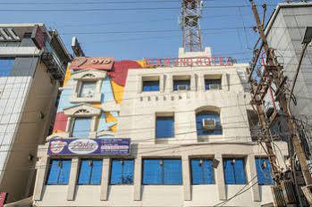 Hotel Collection O Diamond And Residences 4*