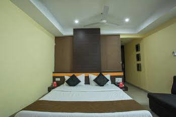 Collection O Diamond And Residences 4*