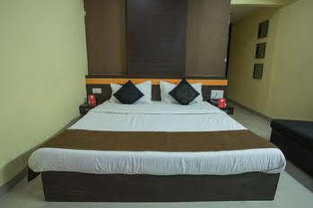 Collection O Diamond And Residences 4*