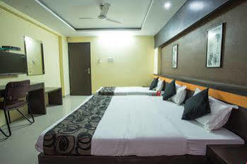Collection O Diamond And Residences Hotel 4*