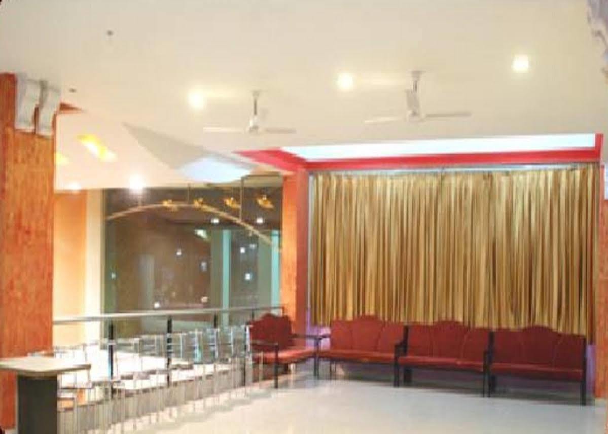 Paradise Hotel