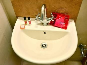 Oyo Kanchan Bagh 2 Hotel 3*