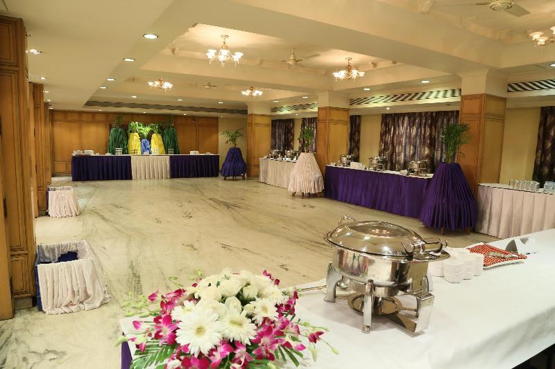 Hotel Amarvilas 3*