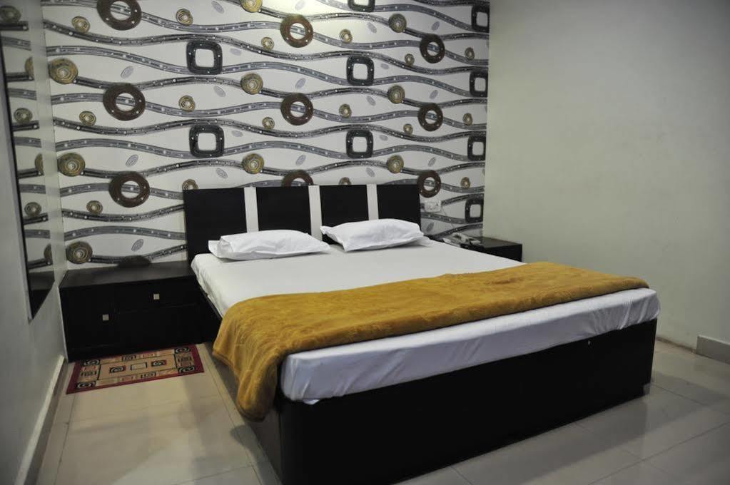 Fabhotel Galaxy Bhanwar Kuan 3* Indore