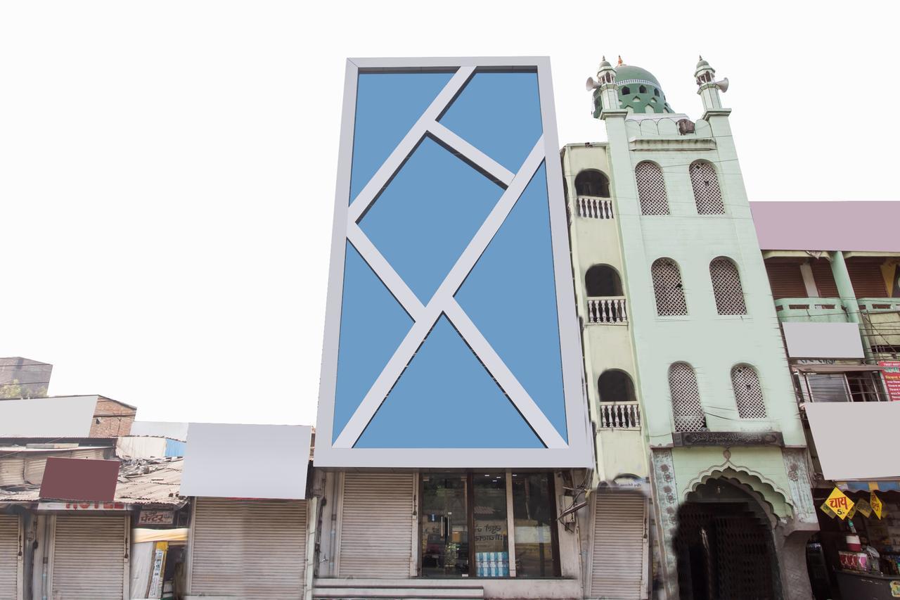 Hotel Oyo 3434 Gulmohar 3*