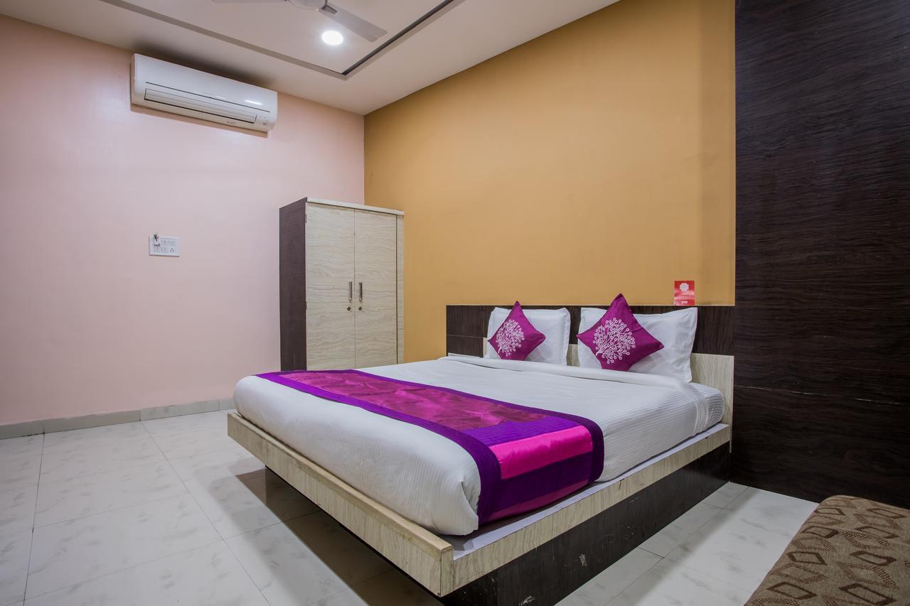Hotel Oyo 3434 Gulmohar 3*