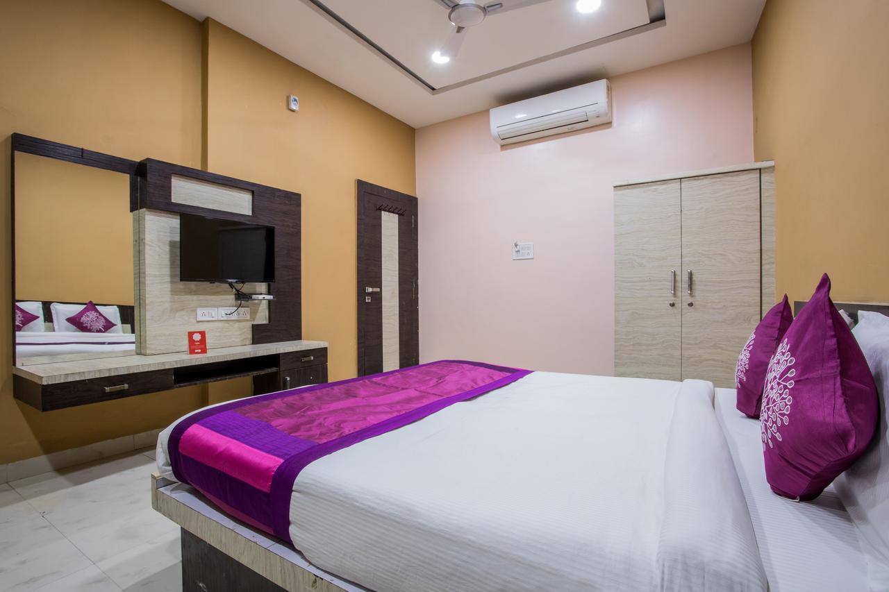 Oyo 3434 Gulmohar 3* Indore