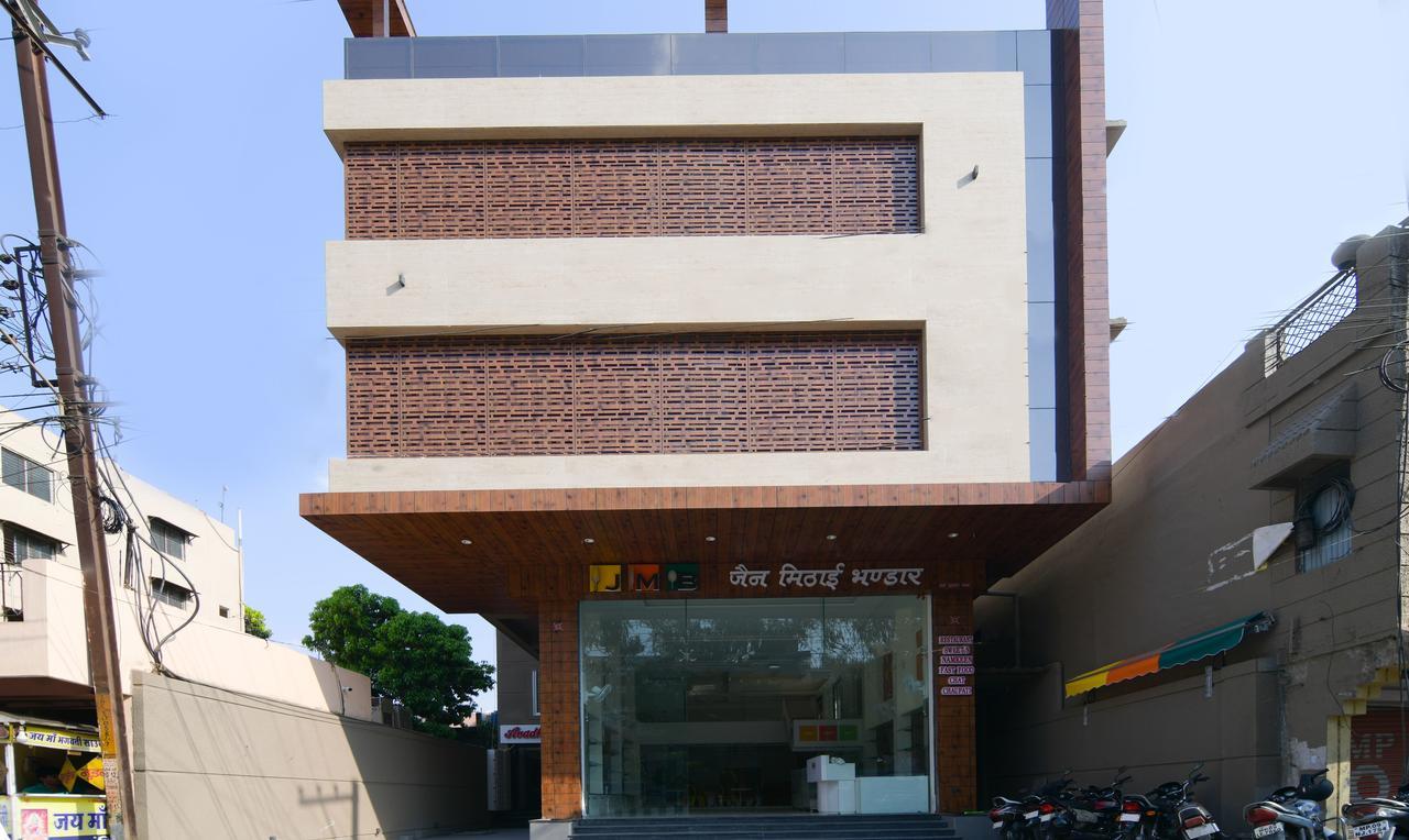 Hotel Treebo Avadh Residency 3*