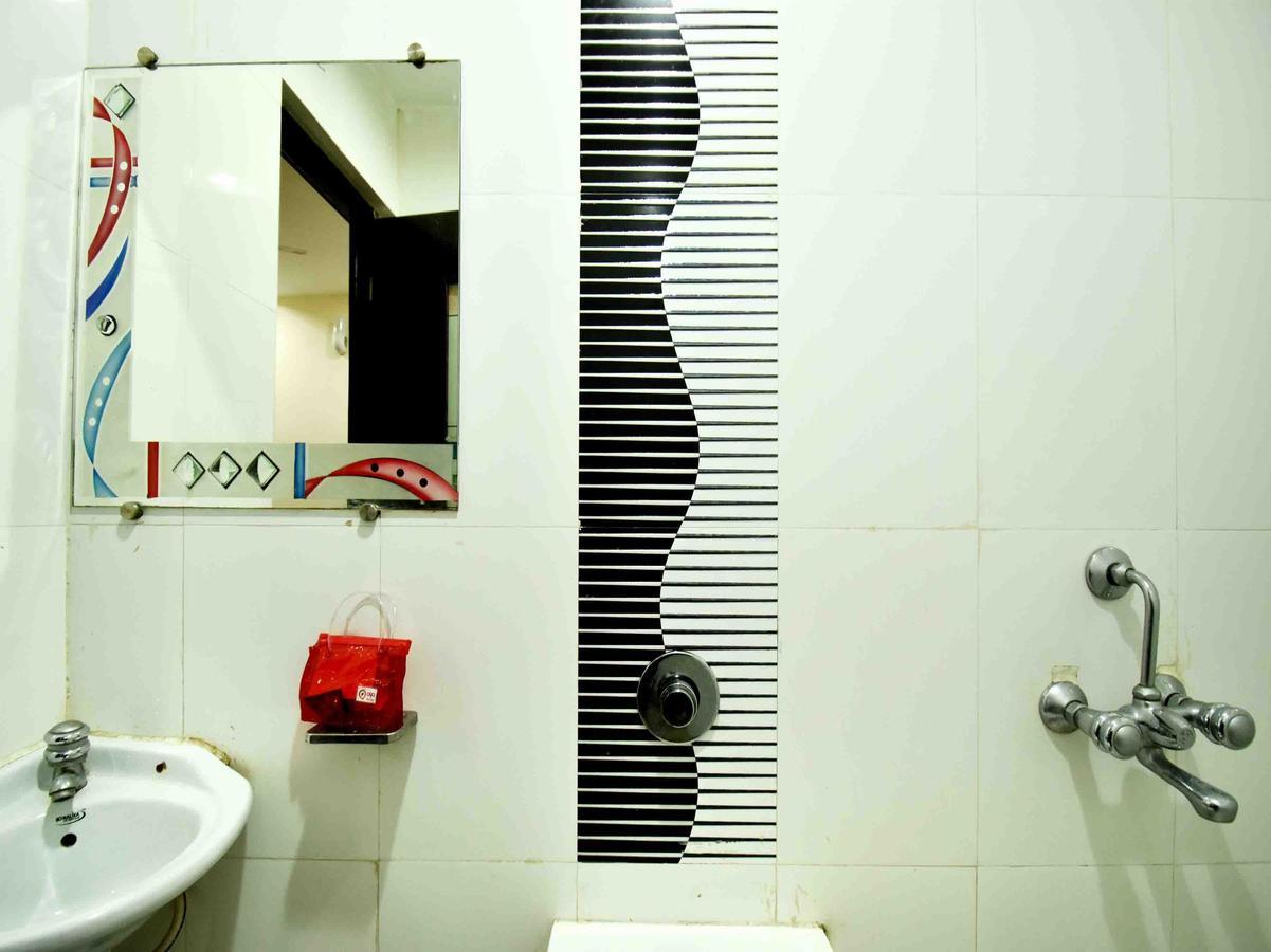 Oyo 3036 Lords Regency 2* Indore