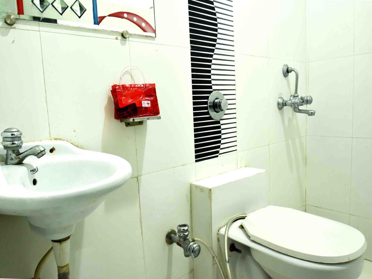 Hotel Oyo 3036 Lords Regency 2*
