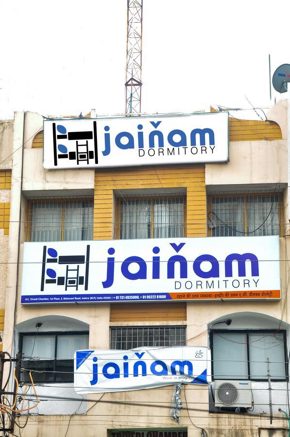 Capsule hotel Jainam Indore