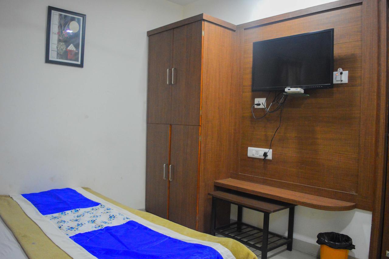 Uday Palace Hotel