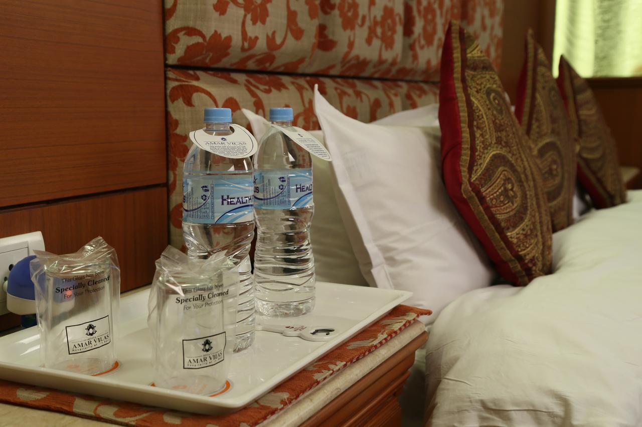 Amarvilas Hotel