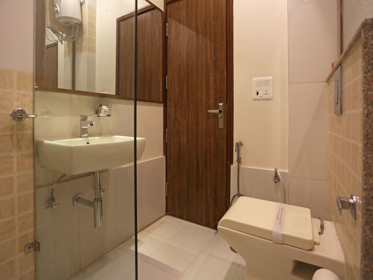 Hotel Oyo 2760 Chanakya Indore