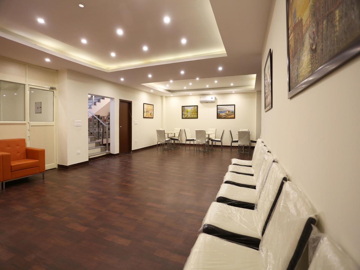 Oyo 2760 Chanakya Hotel Indore
