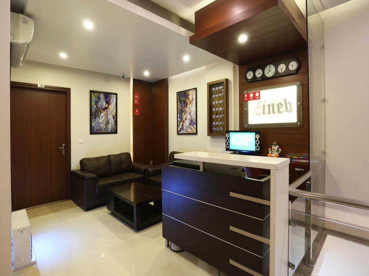 Oyo 2760 Chanakya 3*