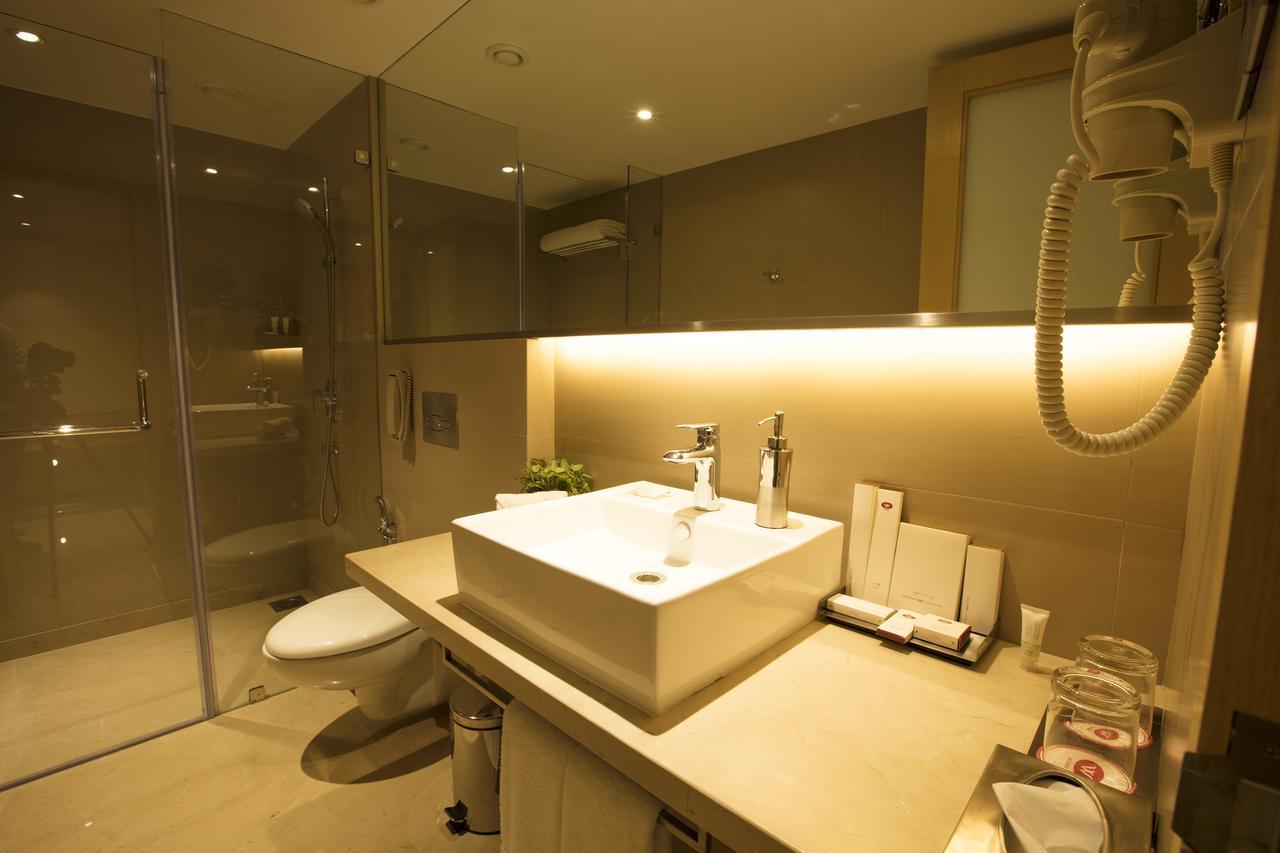 Wow Crest, - Ihcl Seleqtions Hotel