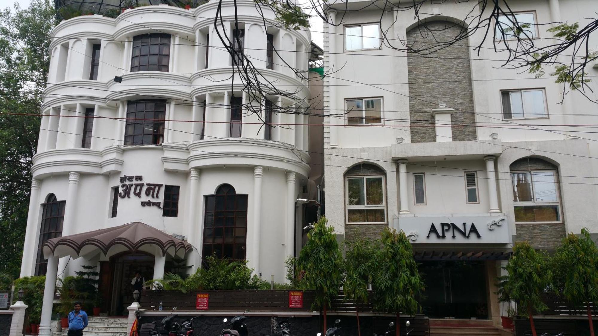 Hotel Apna Avenue *