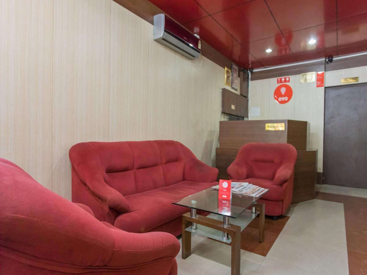 Oyo 11945 Glory Palace 3*