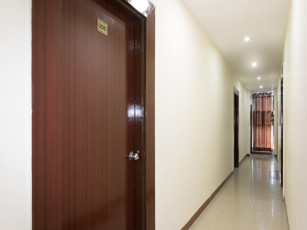 Oyo 11945 Glory Palace 3* Indore