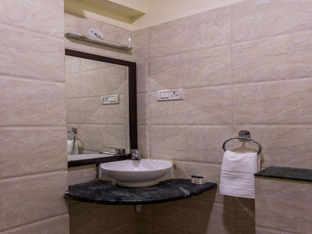 Oyo 11945 Glory Palace 3* Indore