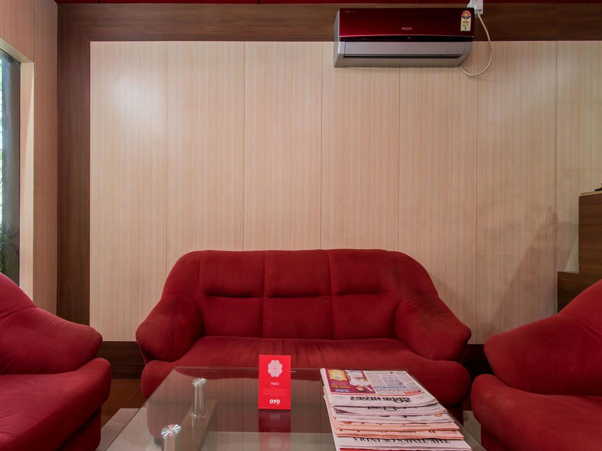 Oyo 11945 Glory Palace Indore