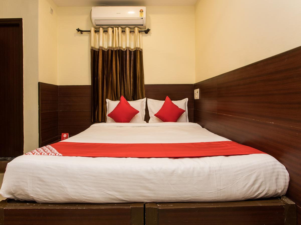 Hotel Oyo 11945 Glory Palace