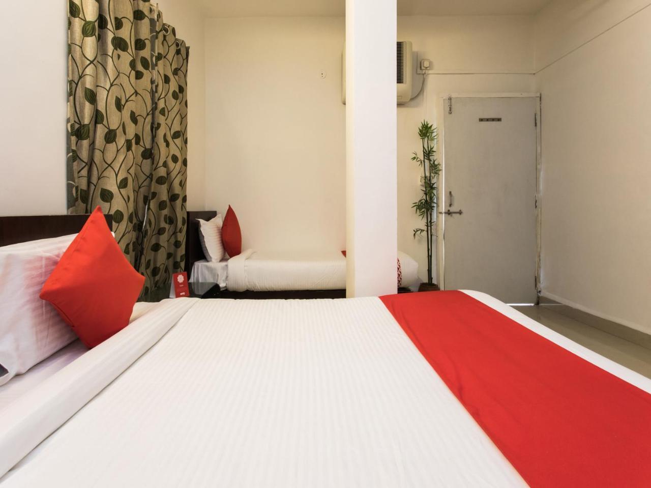 Oyo 14856 Resort Raghav Palace Hotel Indore