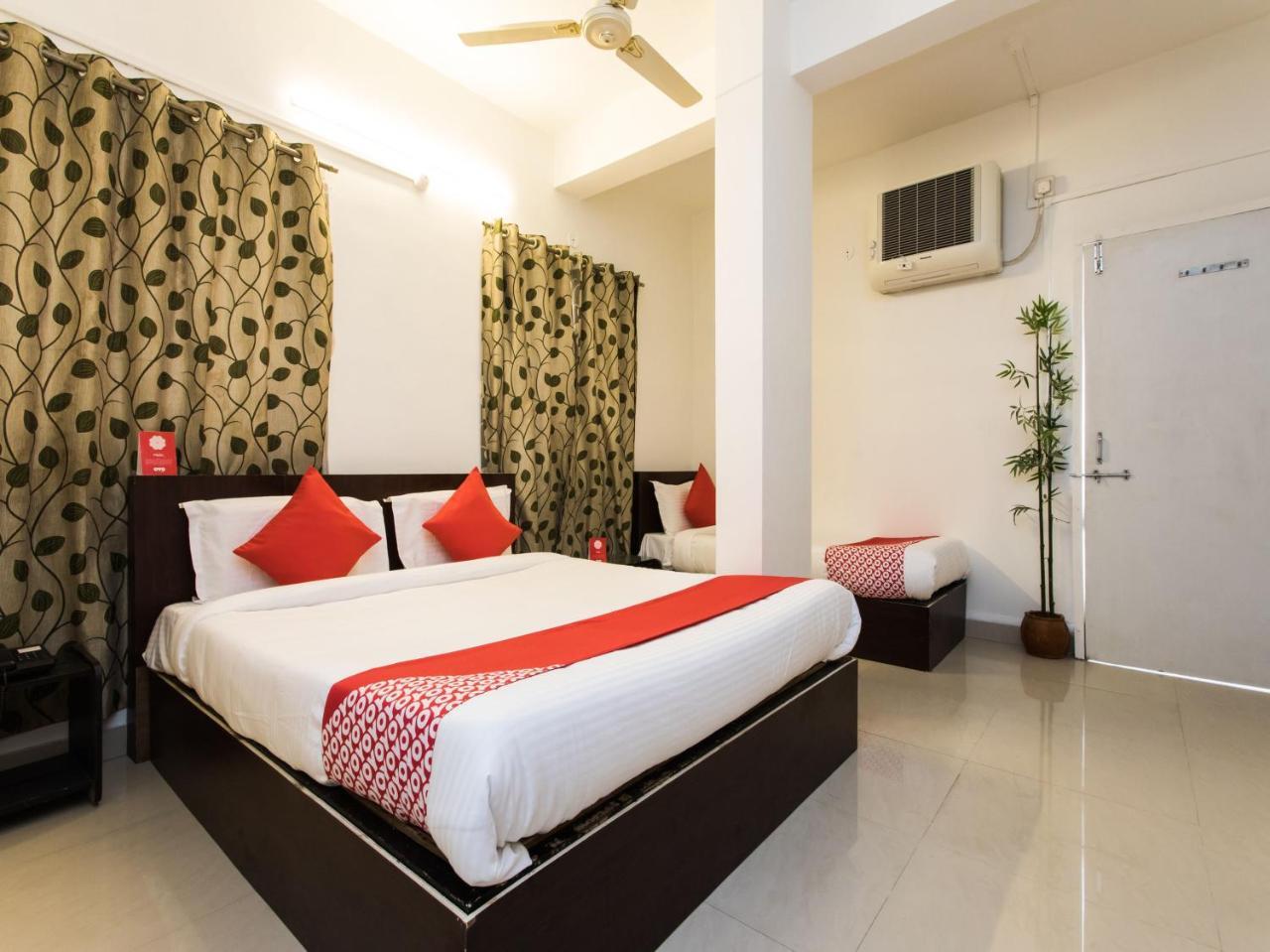 Oyo 14856 Resort Raghav Palace Hotel *