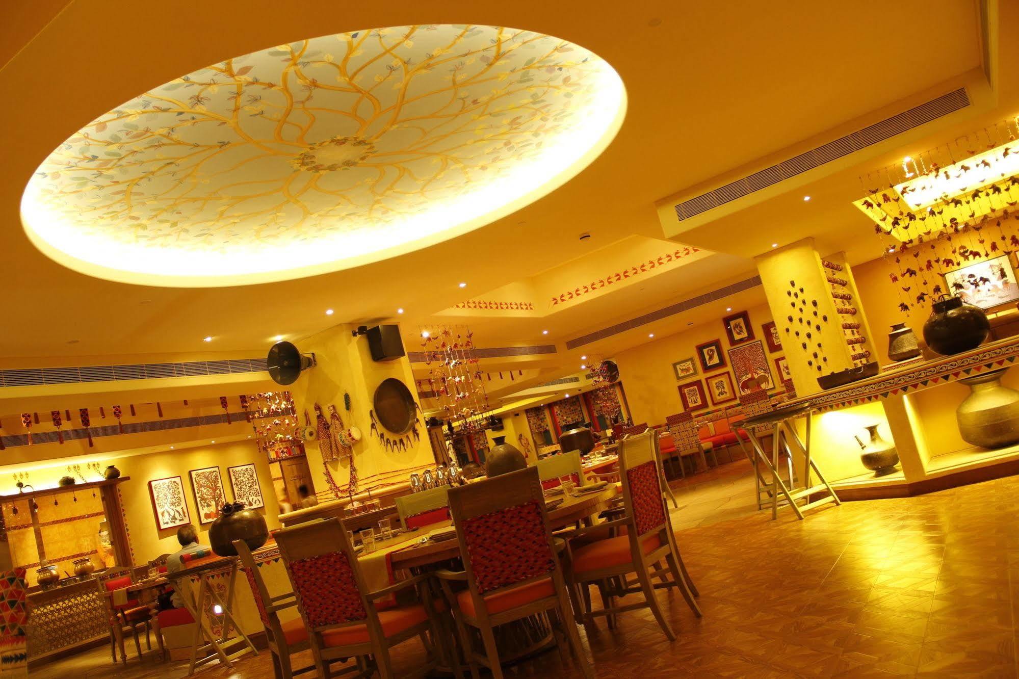 Radisson Blu Hotel, Hotel Indore