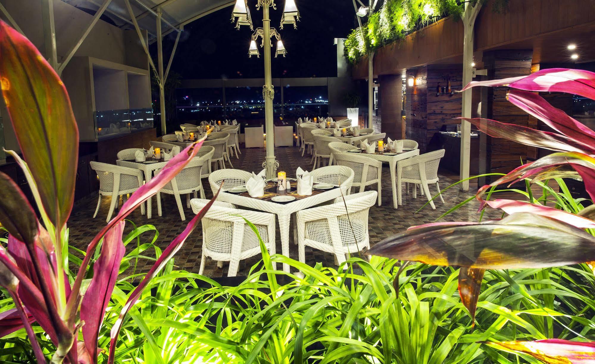Hotel Effotel By Sayaji Indore