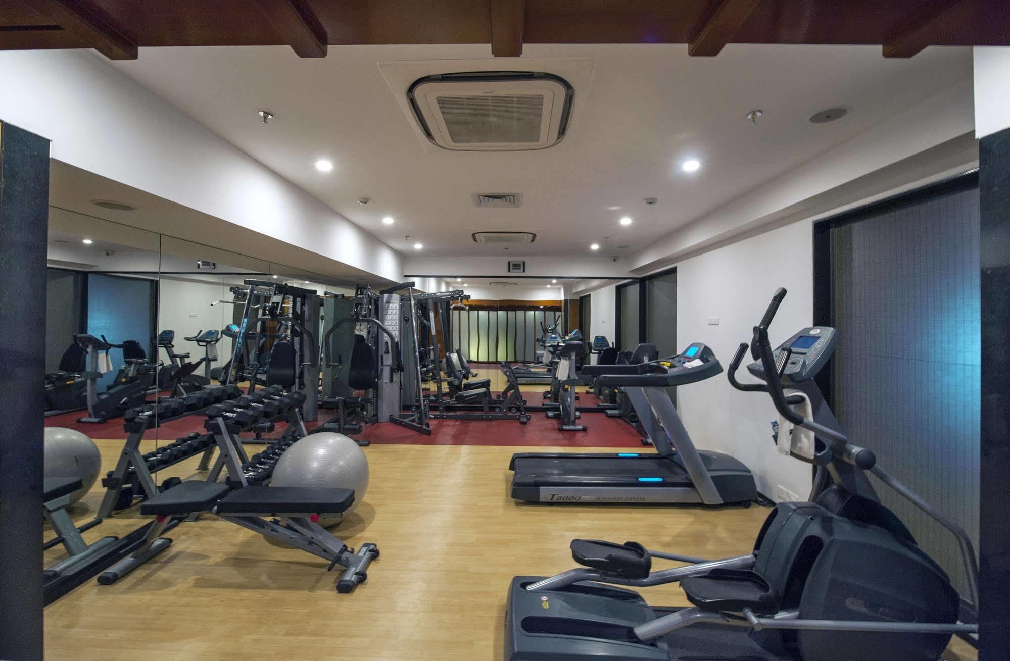 Hotel Effotel By Sayaji 4*