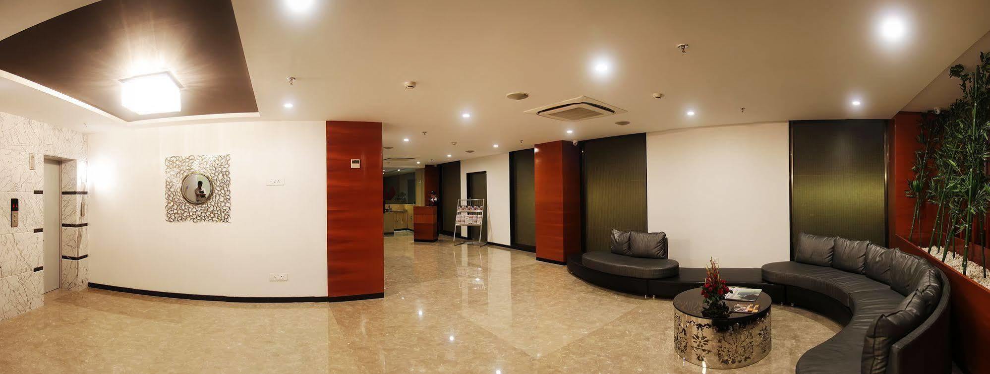 Effotel By Sayaji Hotel 4*