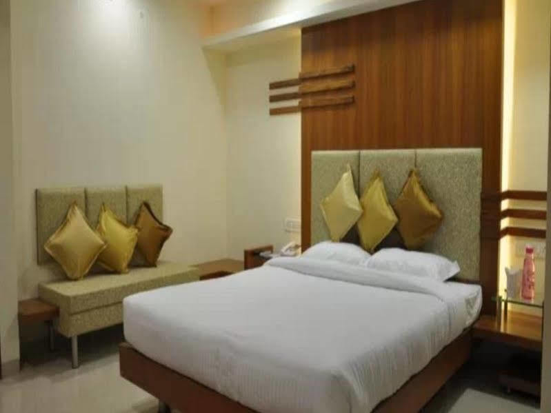 Fabhotel Amrit Residency 3* Indore