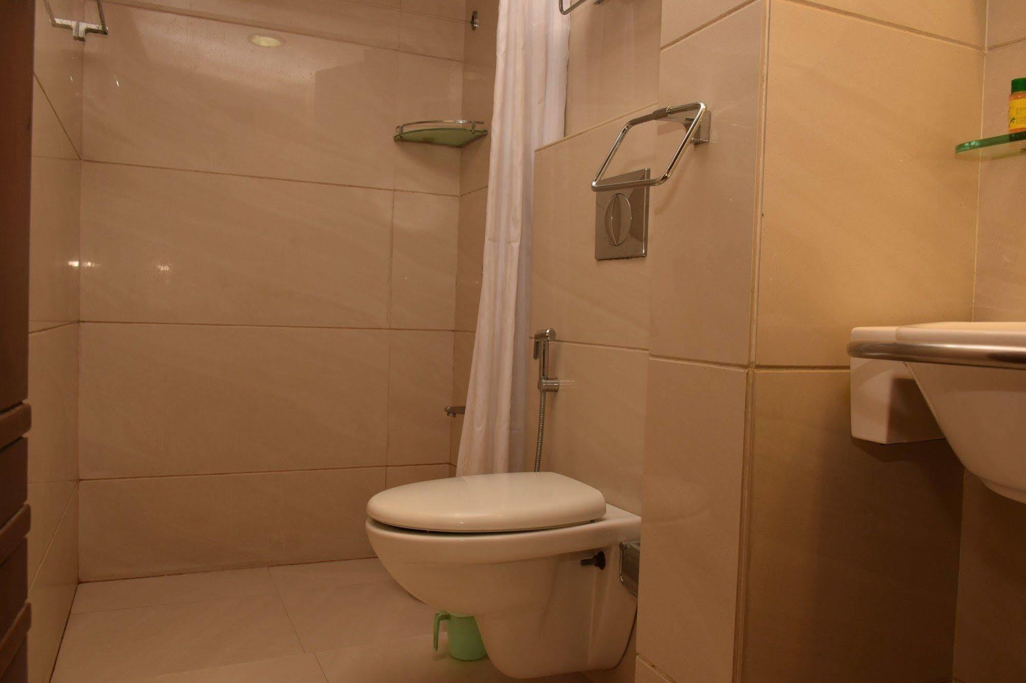 Hotel Fabhotel Amrit Residency 3*