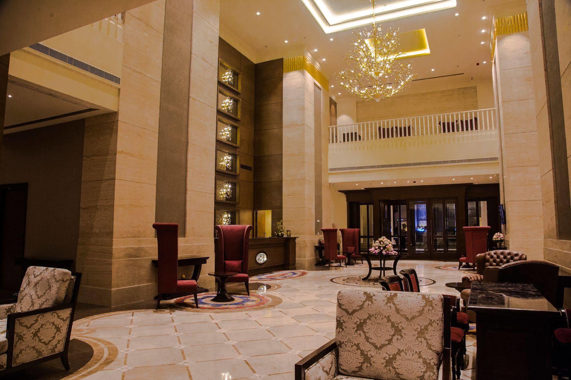 Sheraton Grand Palace Hotel