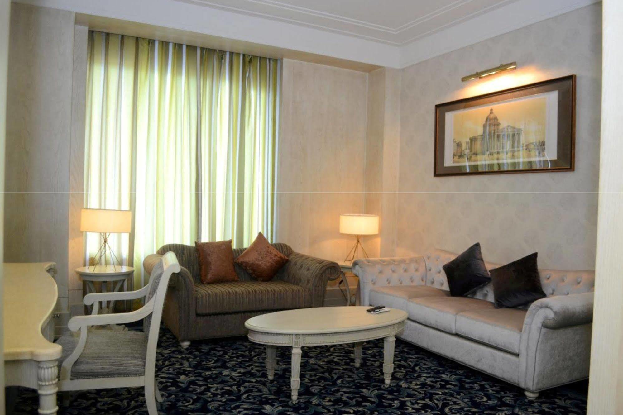 Sheraton Grand Palace