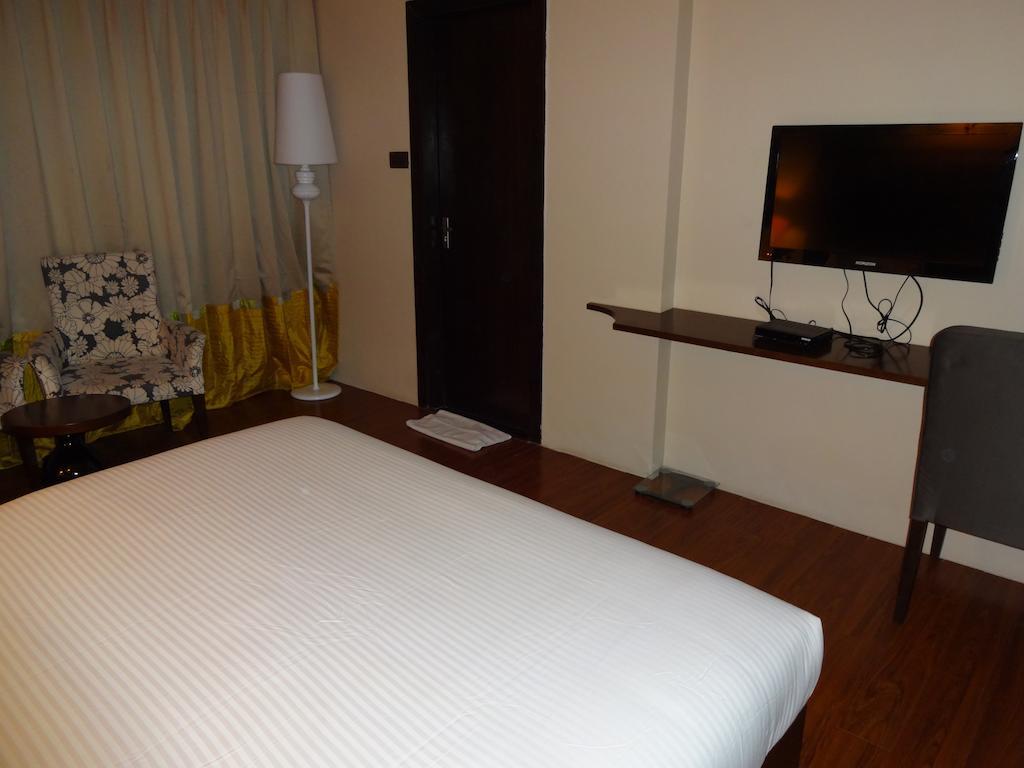 Western O2 Hotel 4*